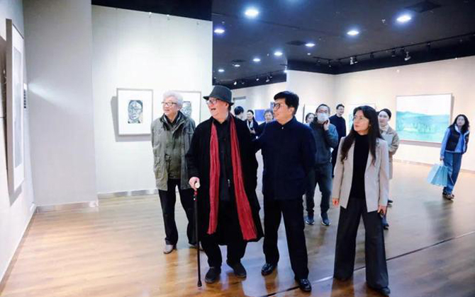 “春华秋实——2024江苏省书画院写生创作汇报展”在宁开幕